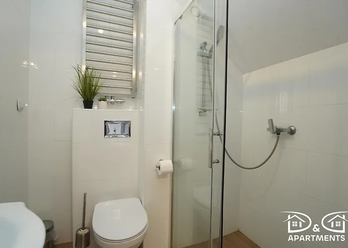 Morze U Sary - Wrzosowo 361, Pensión 3*